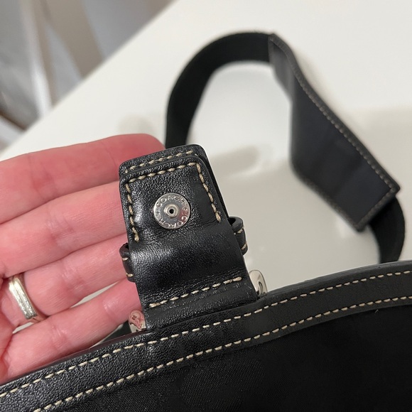 Women’s Classic Vintage Y2K Soho Leather COACH Crossbody Bag 7843 - Picture 7 of 7